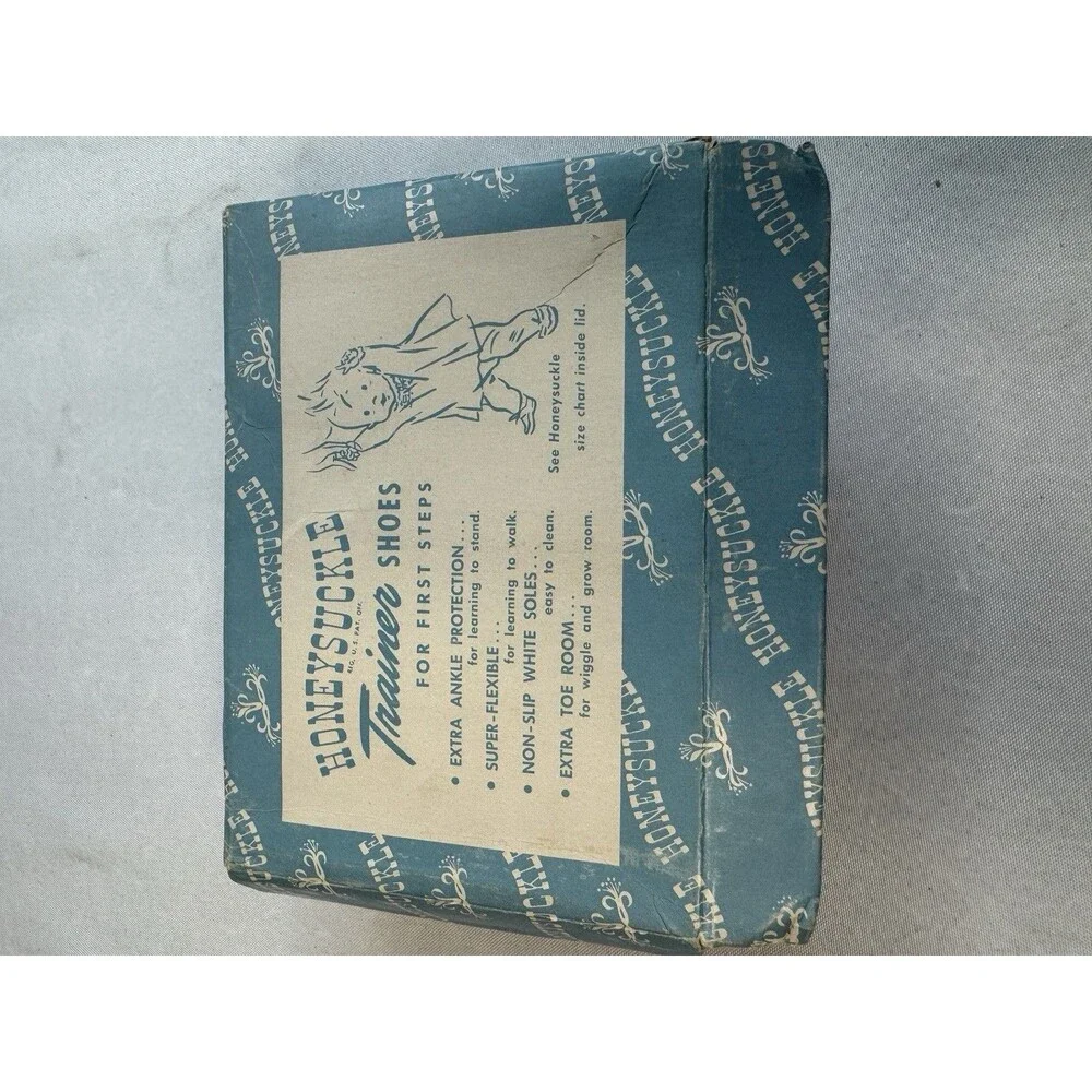 Vintage Mrs Day's Ideal Sears Honeysuckle White Leather Baby Shoes with box
